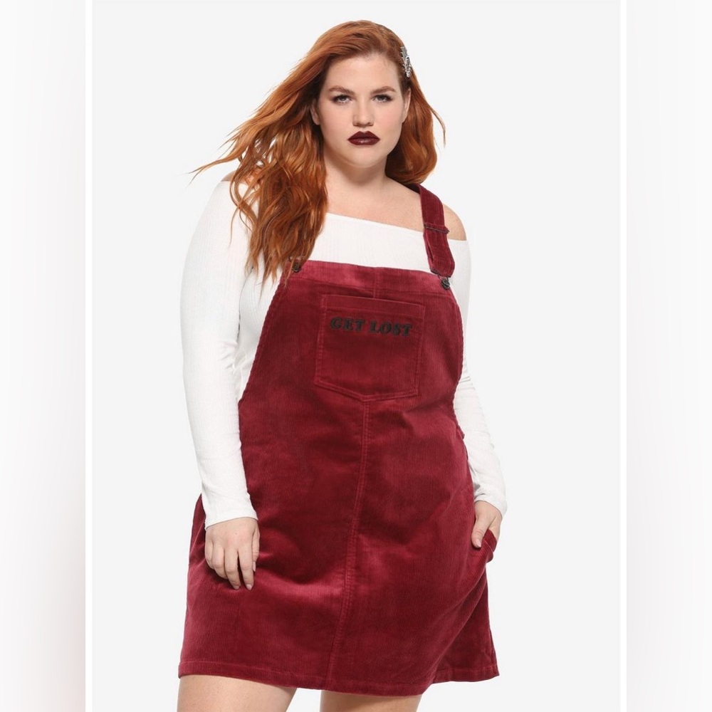 Hot topic burgundy get lost corduroy skirtall. Plus size.